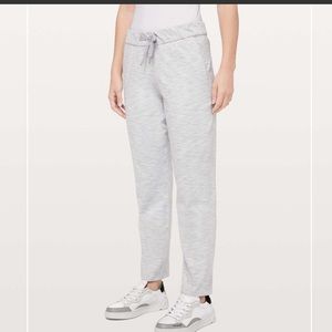 Lululemon On The Fly Pant *27"